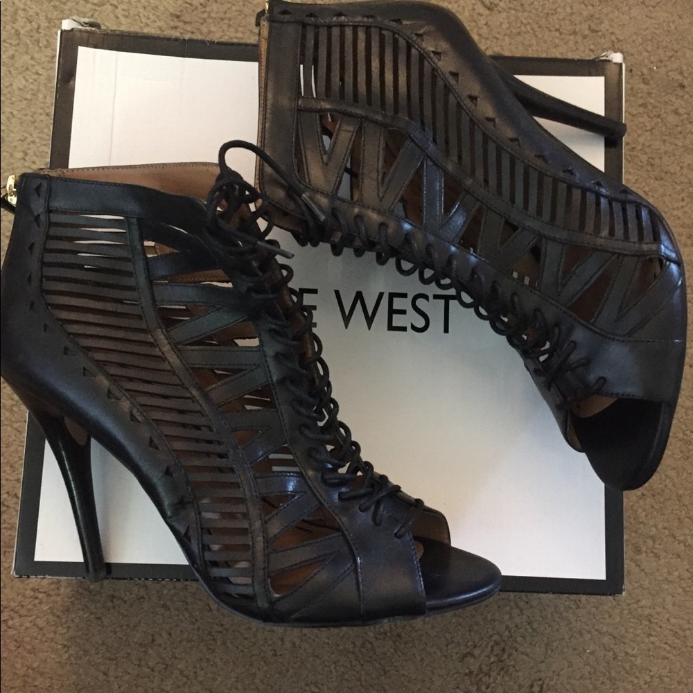Brand new Nine West peep toe booties.